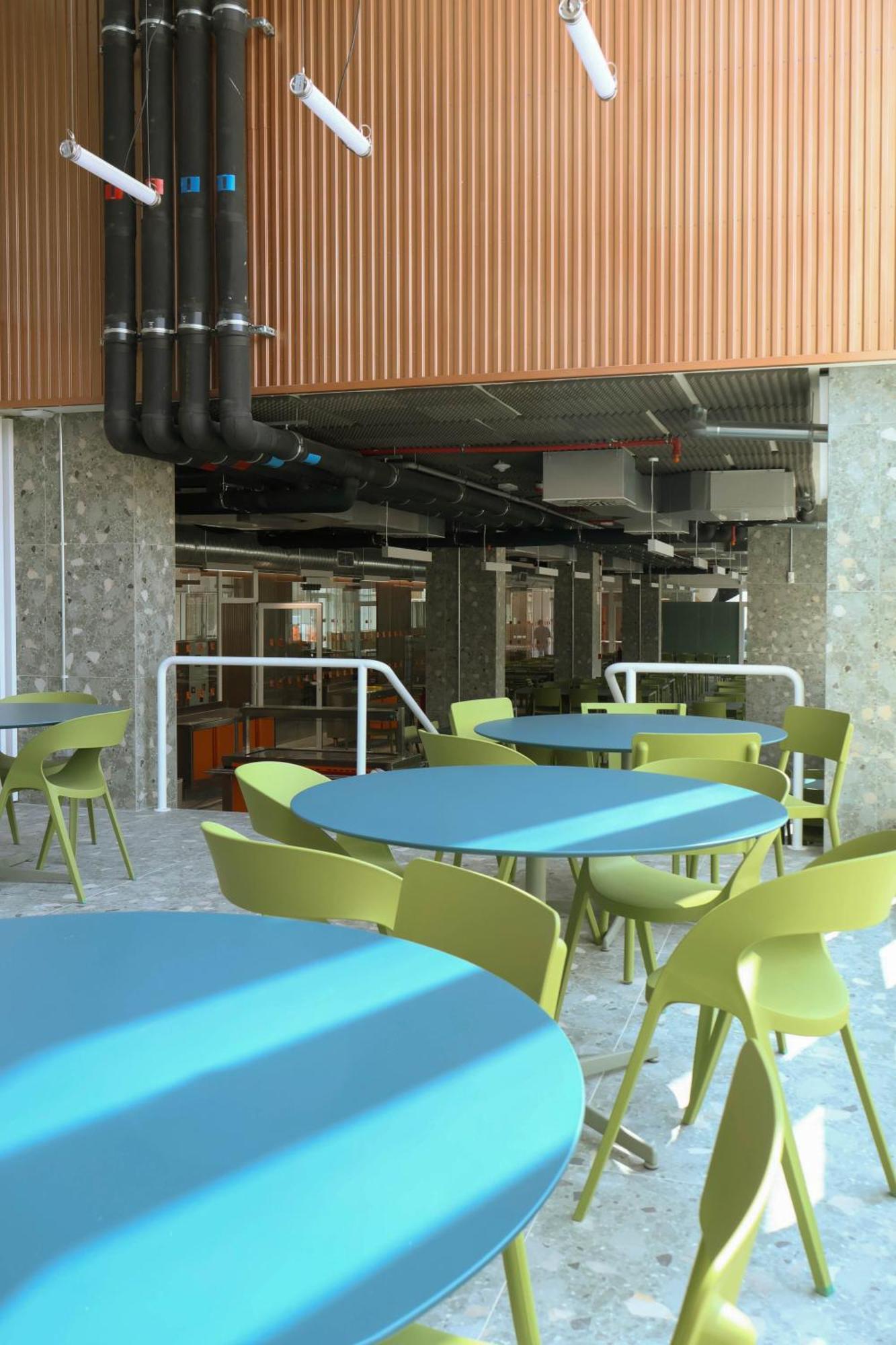 Loop Homes Tower Hotel