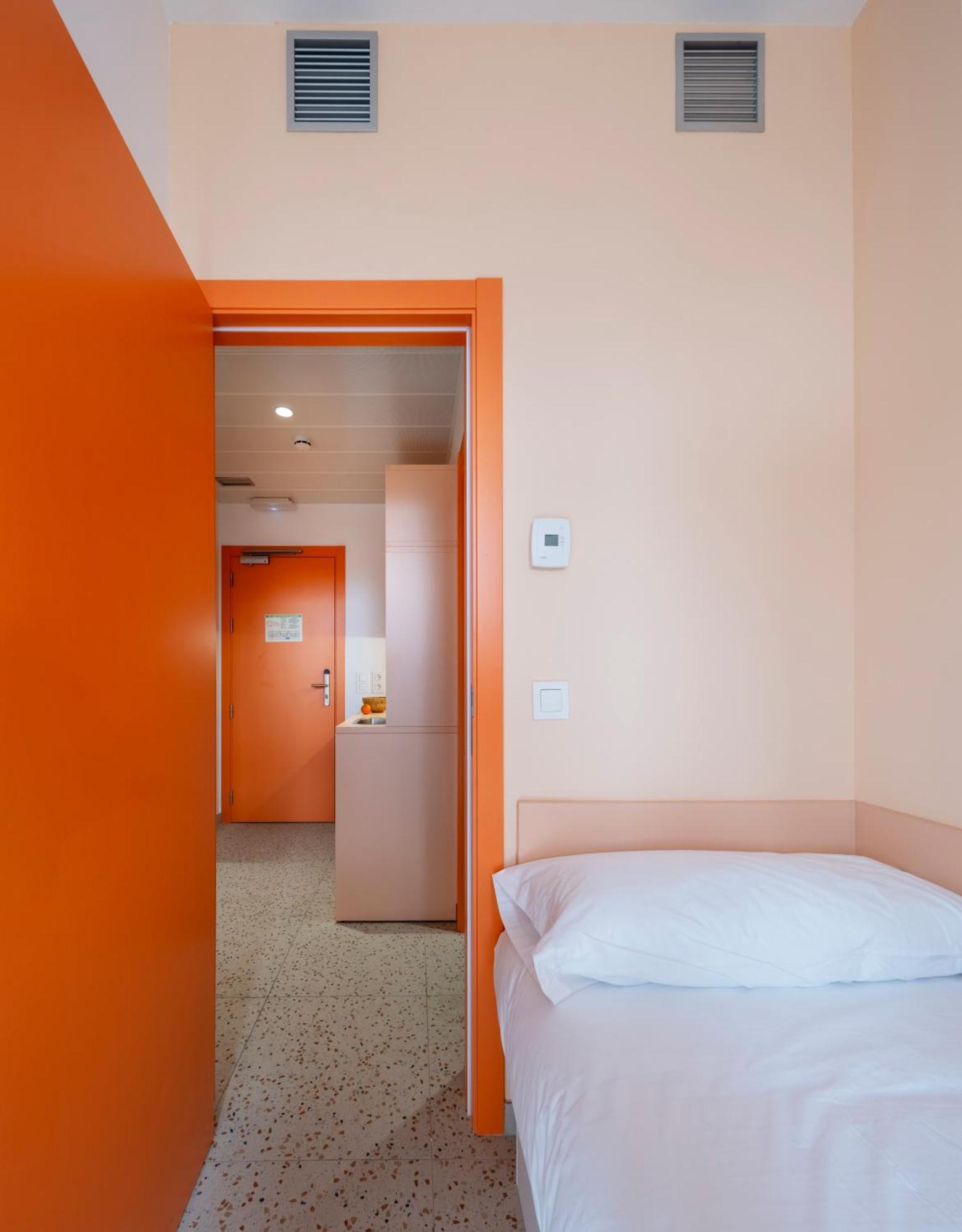Loop Homes Tower Hotel Burjassot