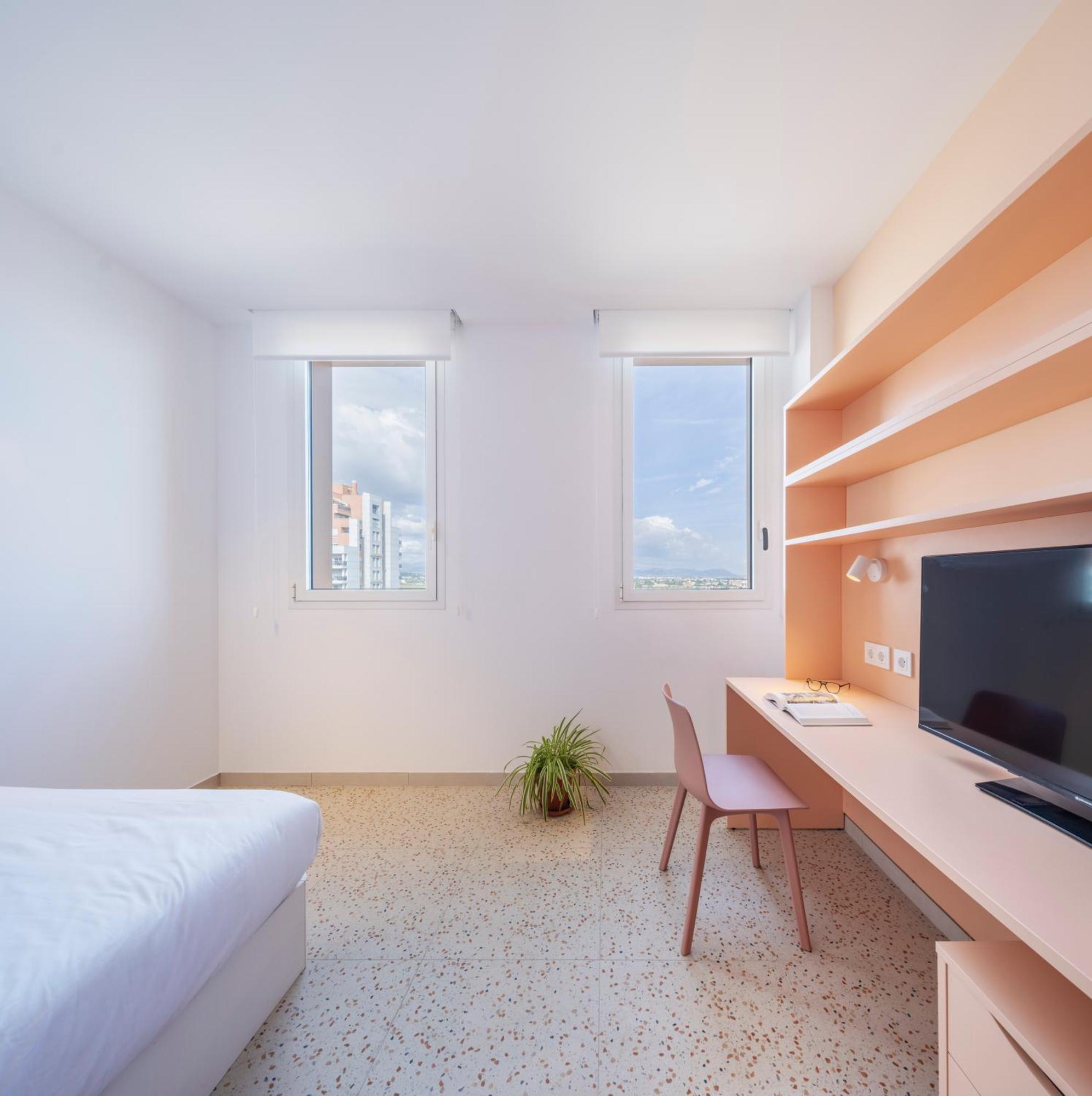 Hotel Loop Homes Tower Burjassot